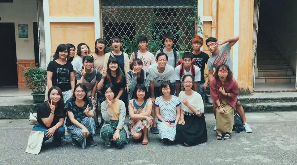 Cùng các học viên